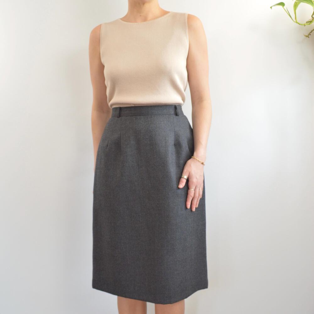 size 12 charcoal gray knee length wool tulip skirt
